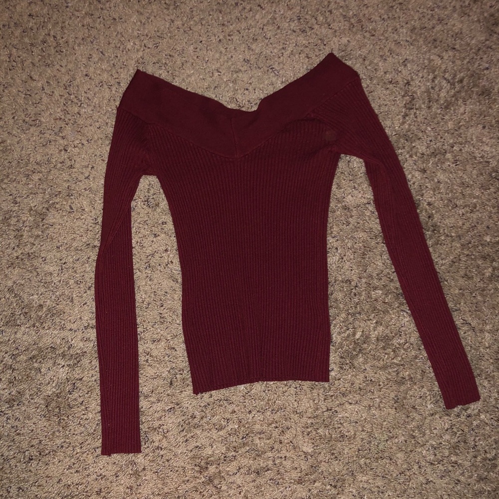 Maroon tight long sleeve